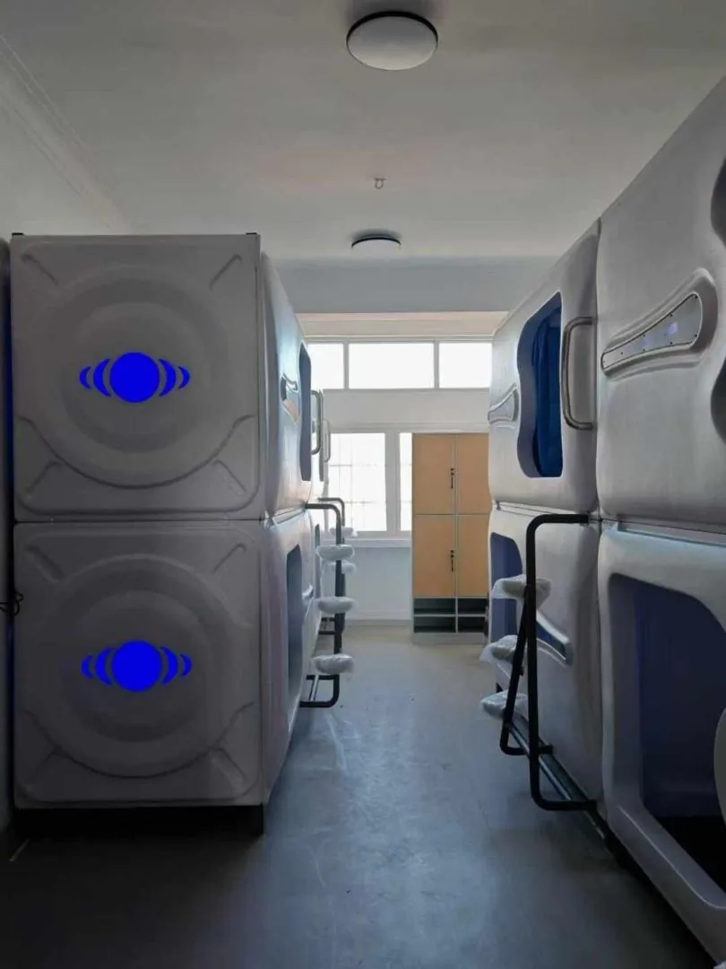 Hostel Space Capsule 13